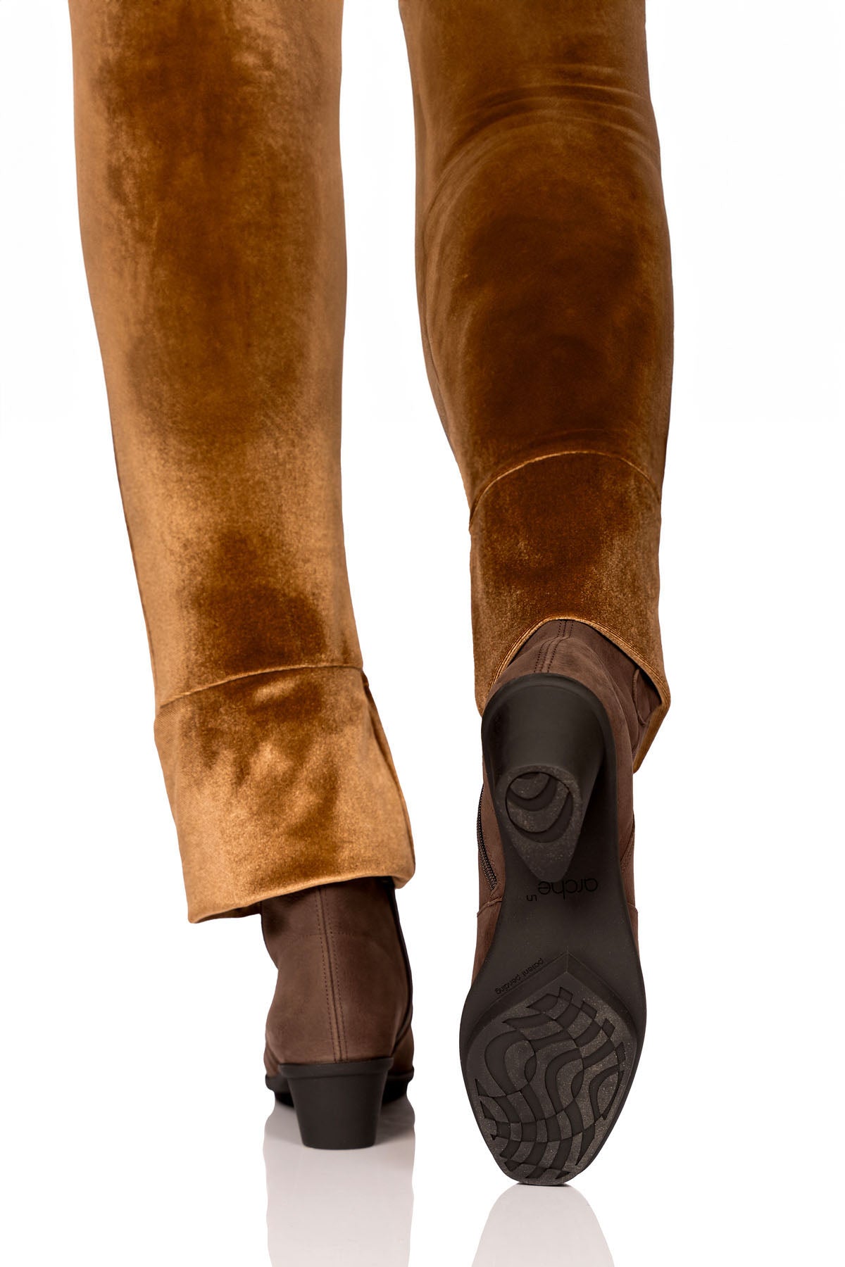 Arche Μποτάκια με Τακούνι Junity - Truffe - Chic & Simple