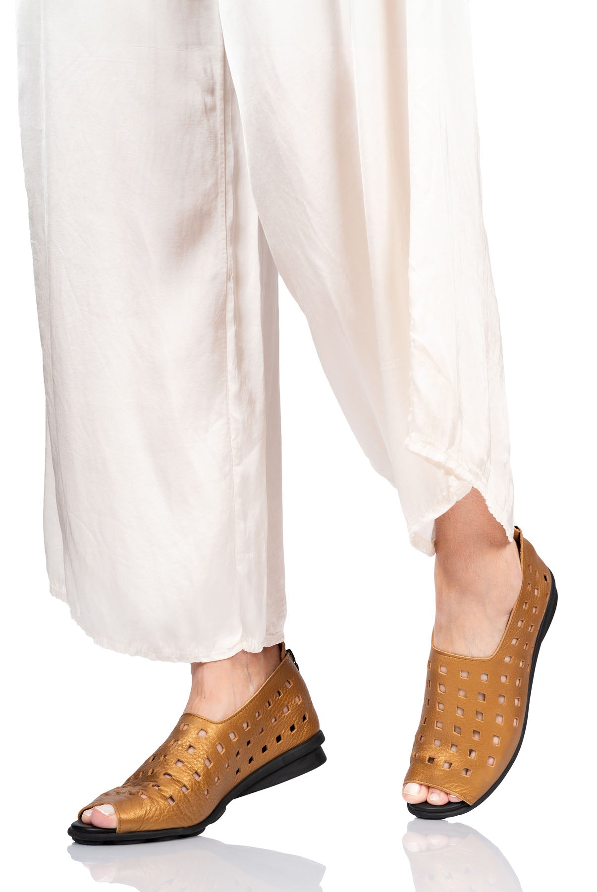 Arche Slip ons με Peep Toe Drick - Μεταλλικό Χρυσό - Chic & Simple