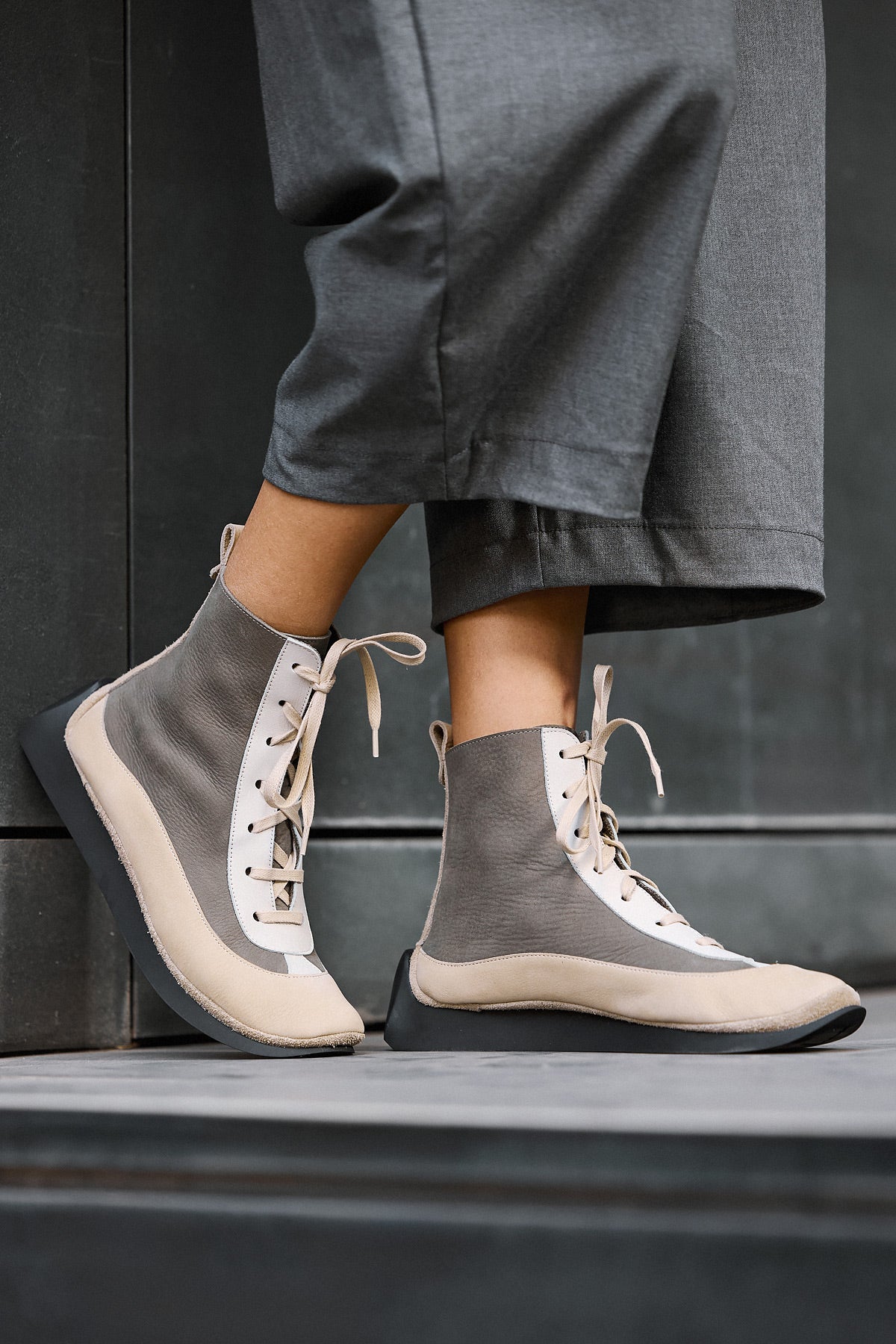 Arche Μποτάκια Sneakers Renzum - Μπεζ/Γκρι - Chic & Simple 