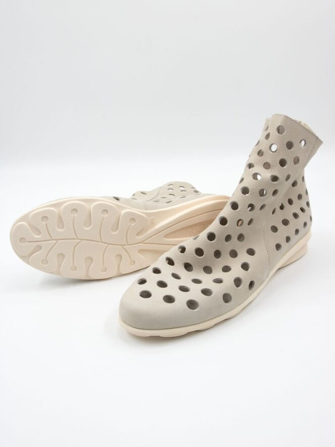 Arche Dato Summer Boots - Ecru - Chic & Simple