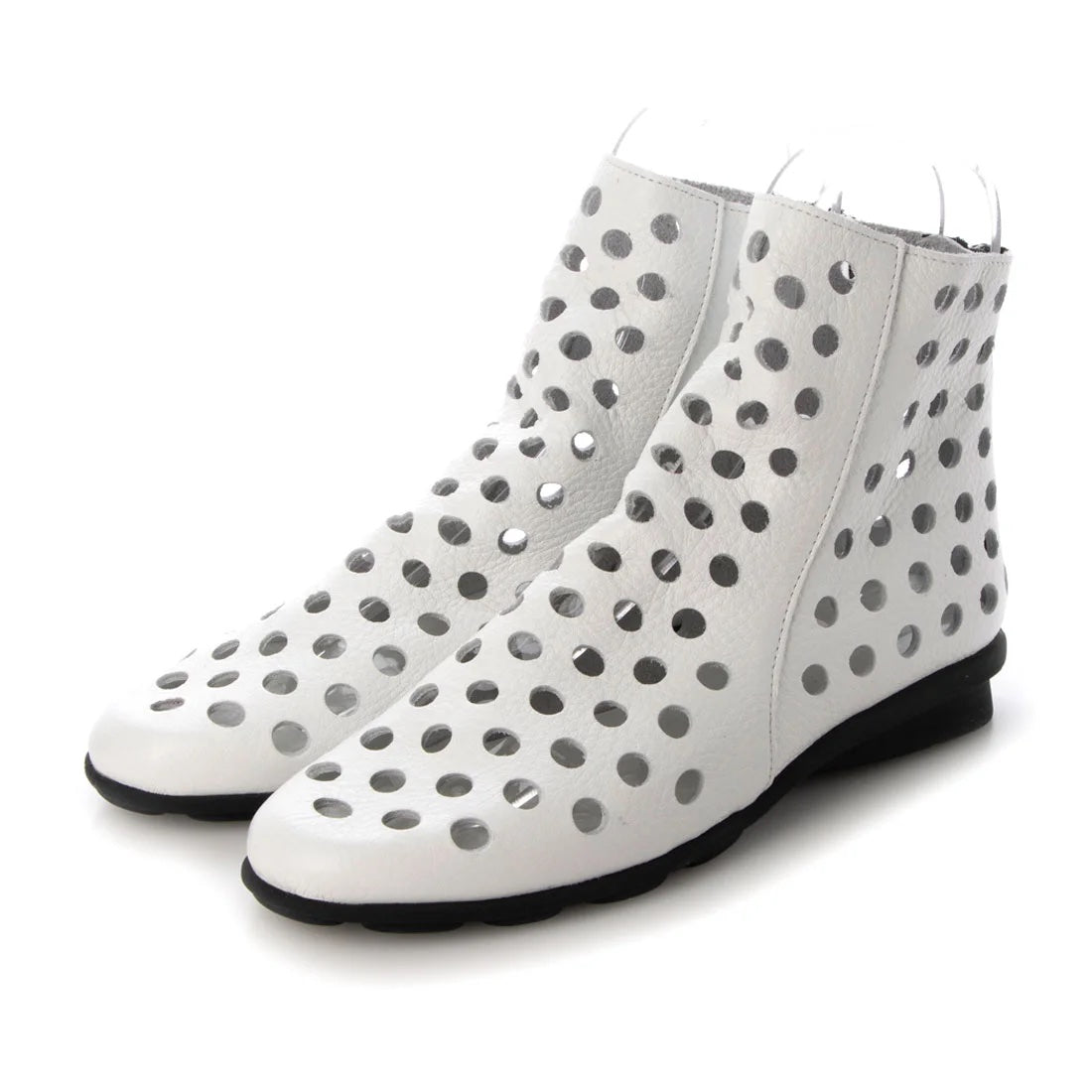 Arche Summer Boots with Laser Cut Dato - Blanc