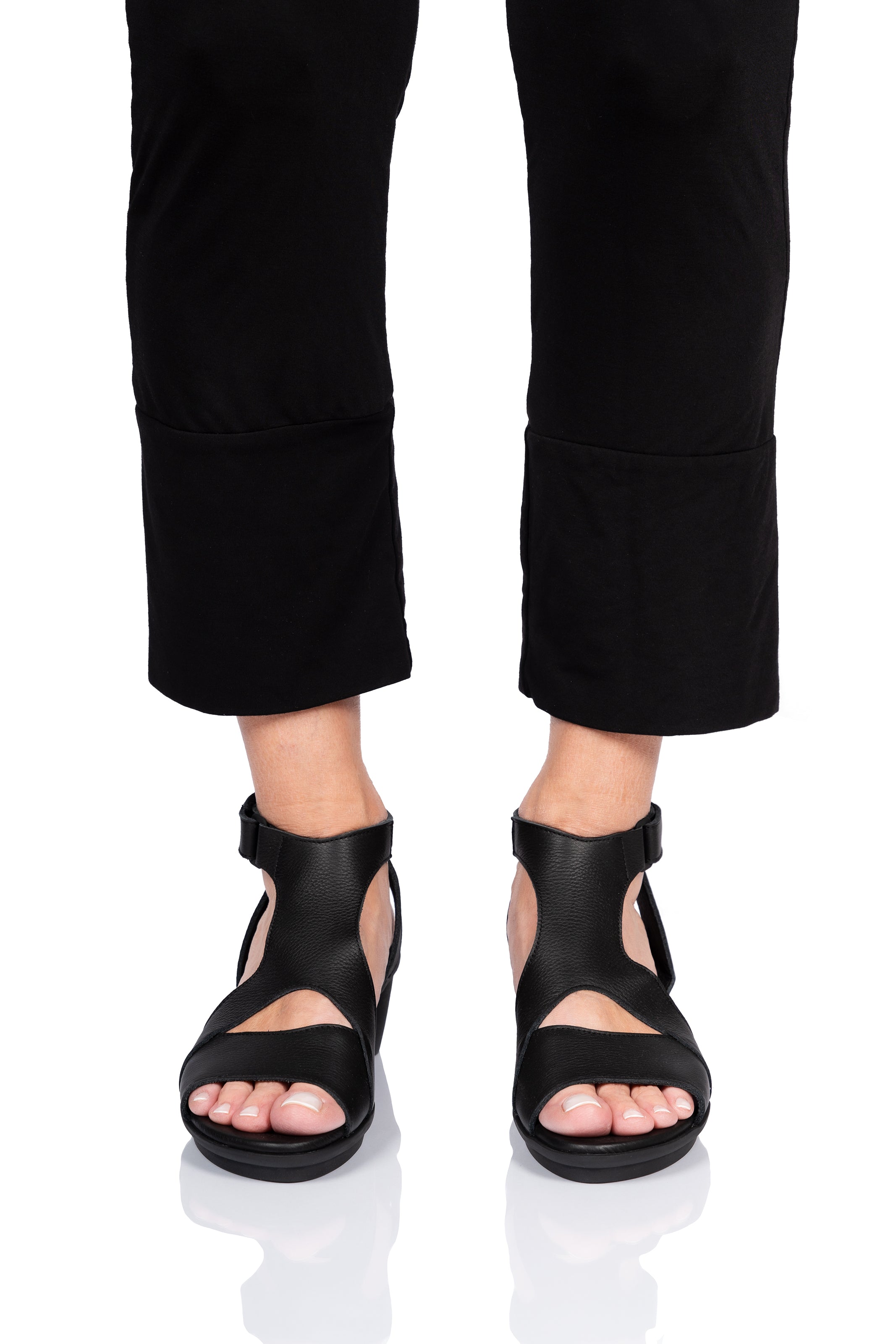 Arche Jaymaa Sandals - Black - Chic & Simple