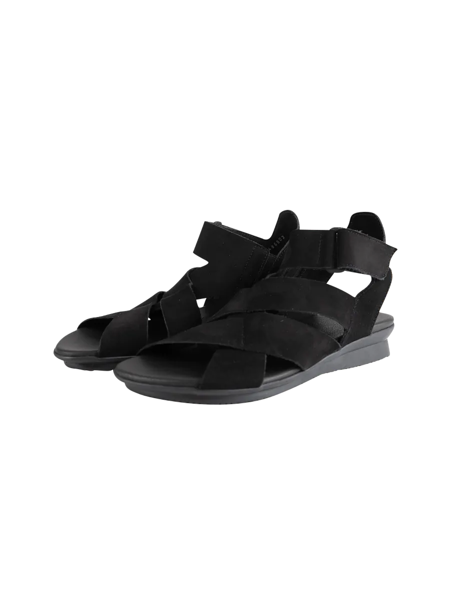 Arche Aurbao Sandals - Black - Chic & Simple