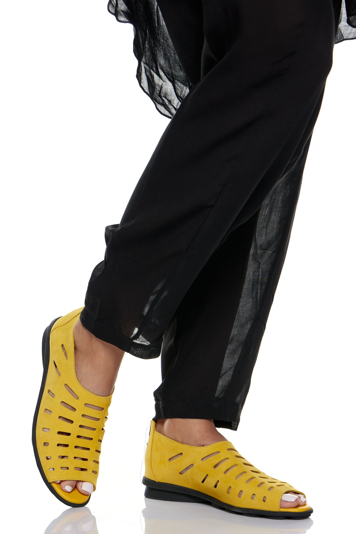 Chic & Simple Slip ons with Peep Toe Denyli - Zenith
