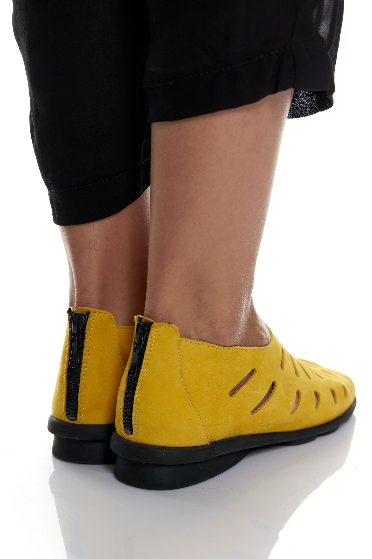 Chic & Simple Slip ons with Peep Toe Denyli - Zenith