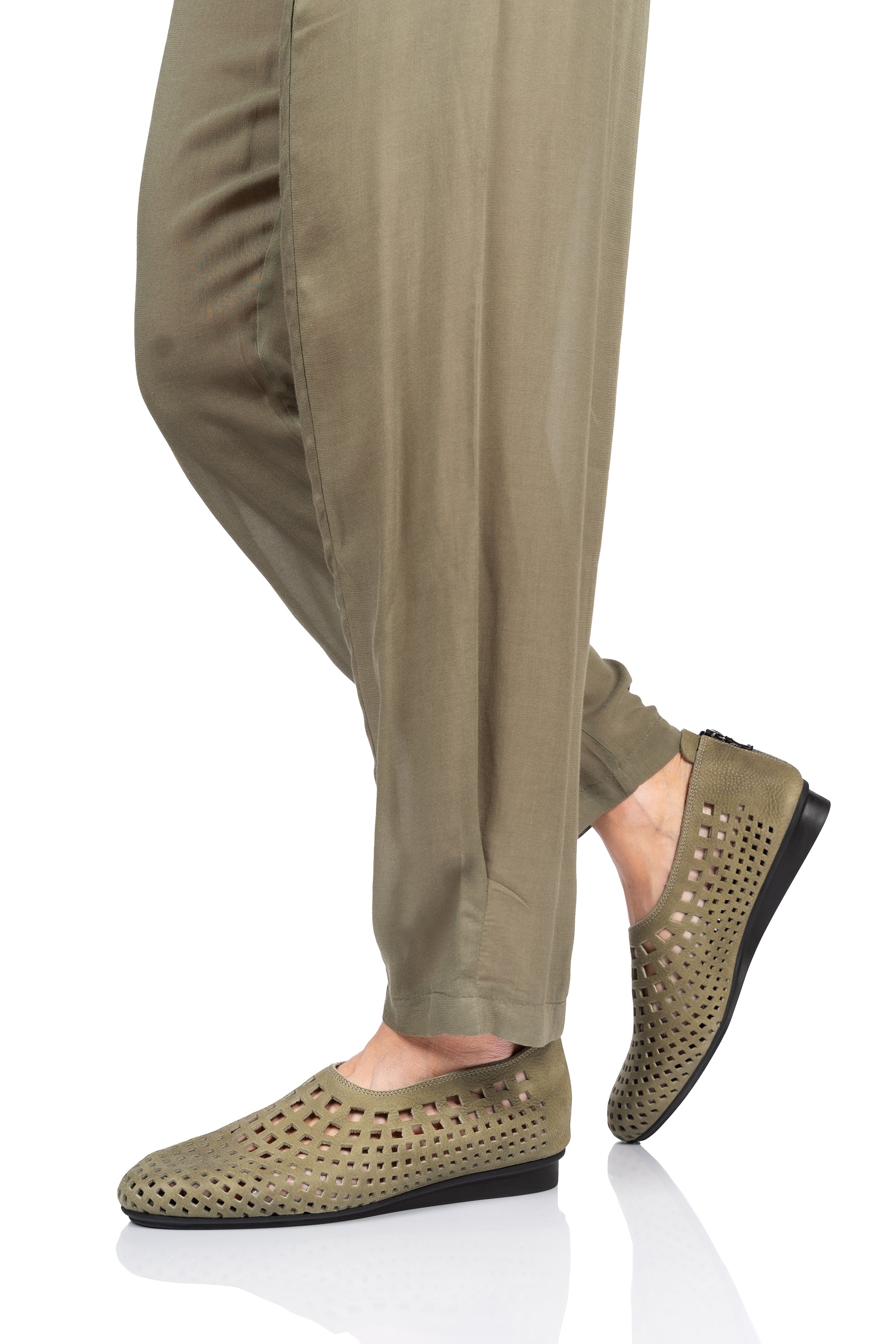 Arche Slip ons Nirick - Khaki - Chic & Simple