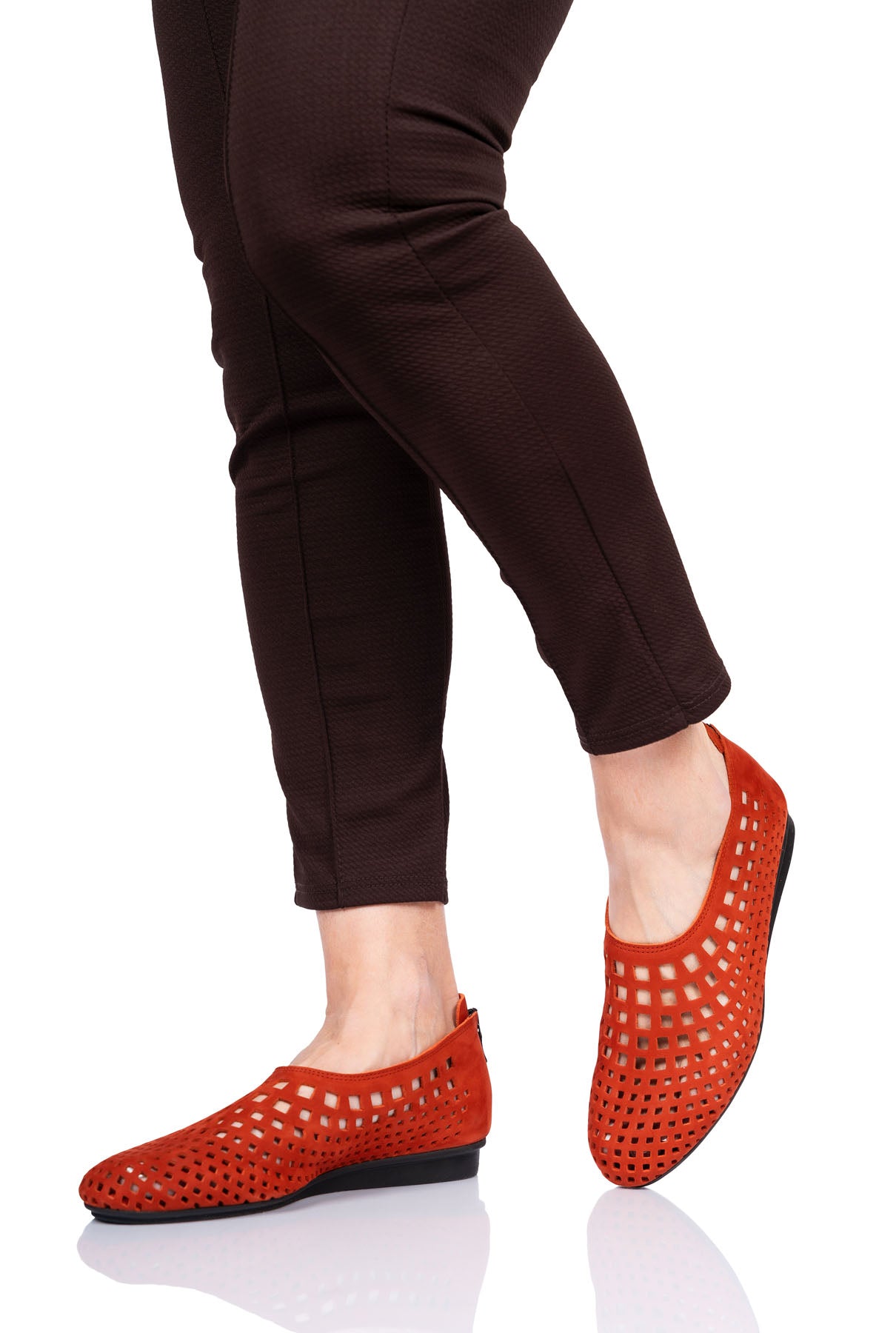 Arche Slip ons Nirick - Brick - Chic & Simple