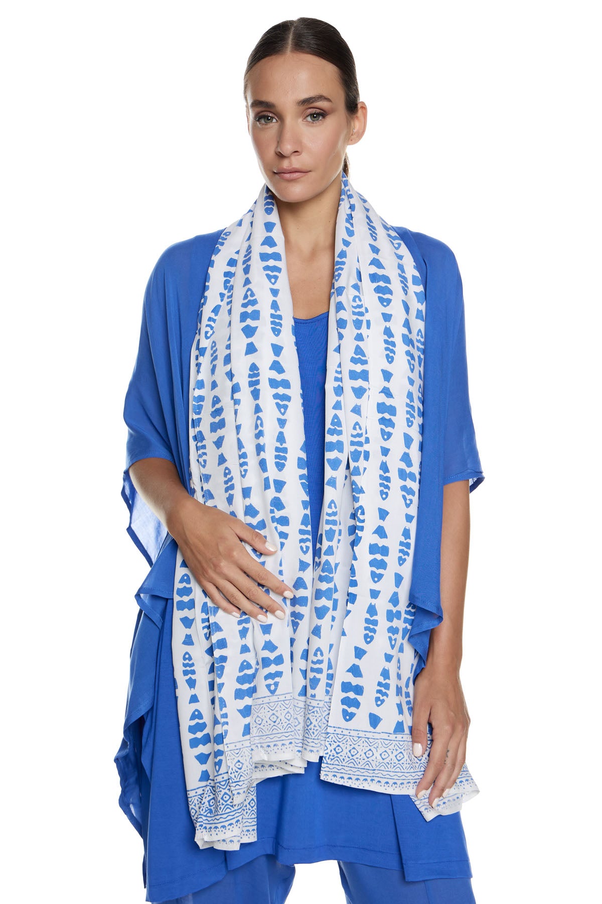Chic & Simple Pareo / Scarf Vivian - White with Blue Fish