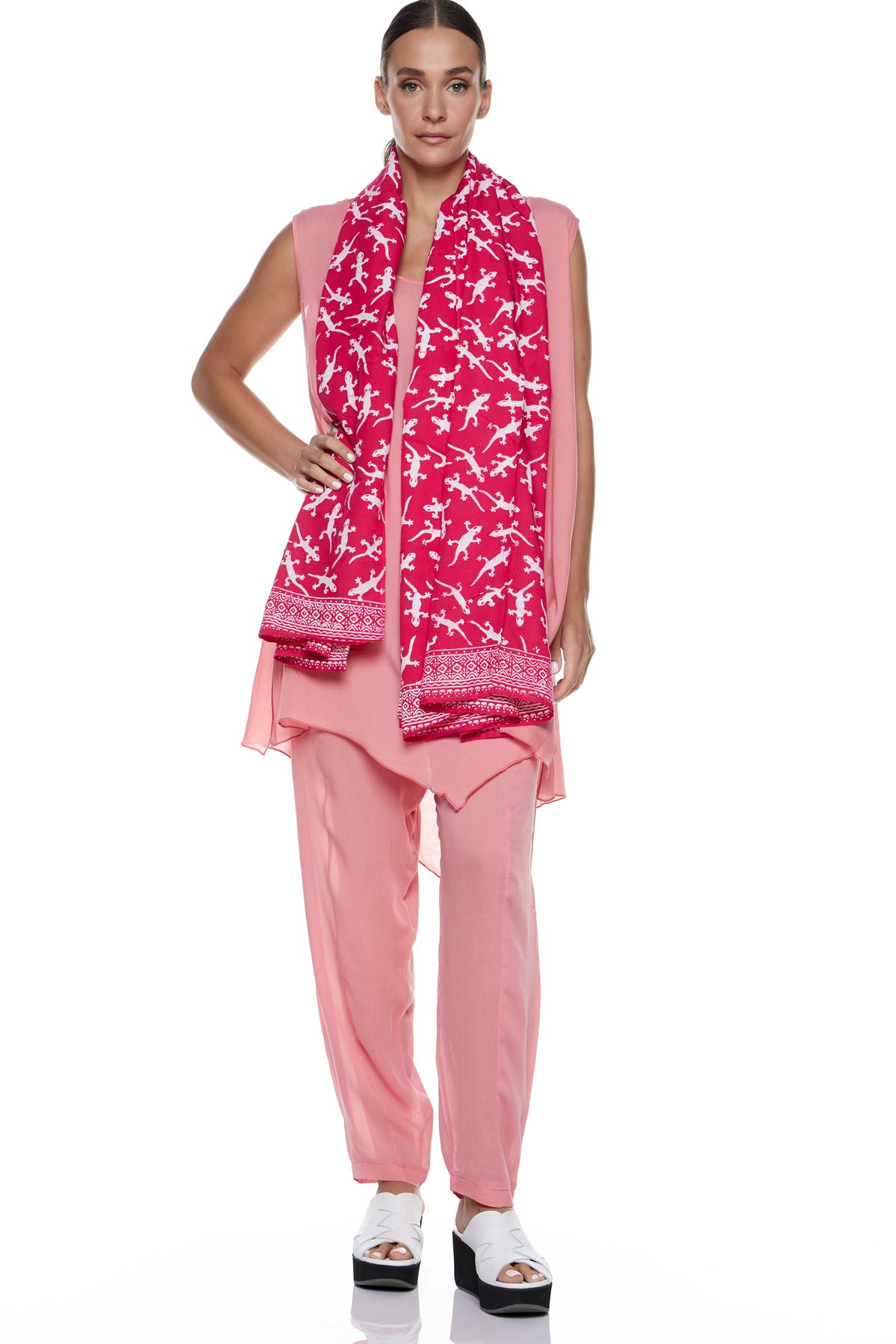 Chic & Simple Combination of Mirella Top & Myrtle Pants & Vivian Scarf - Pink