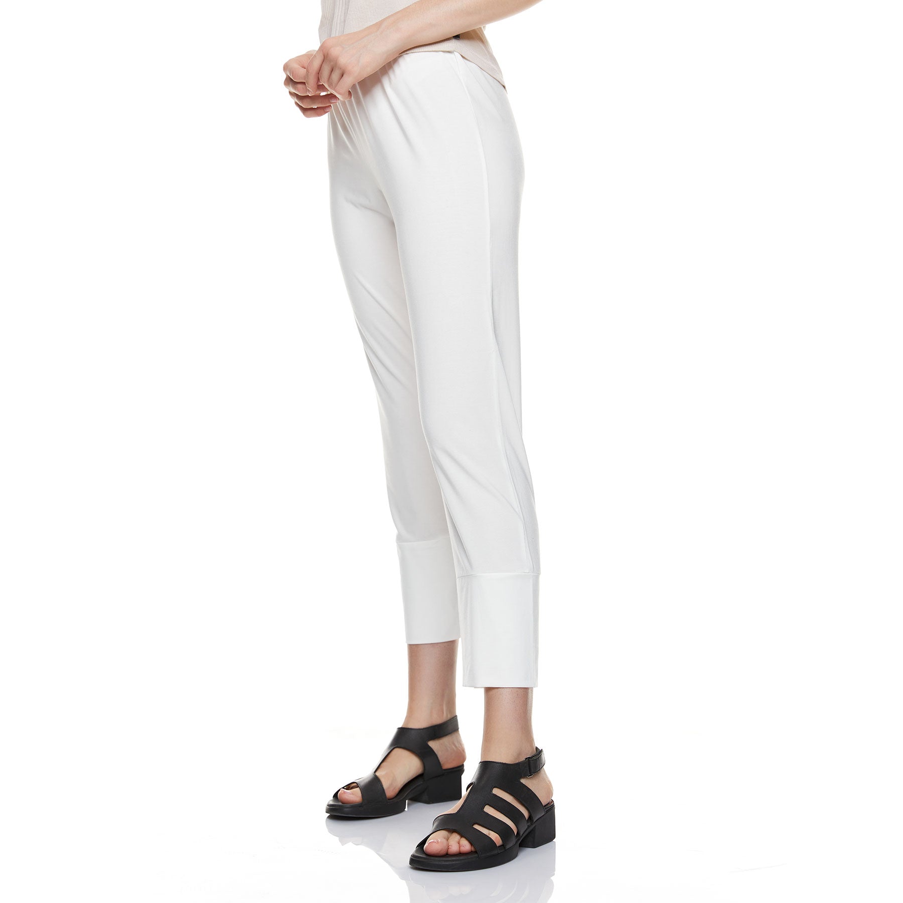 Karla Capri Pants Ecru - CHIC & SIMPLE