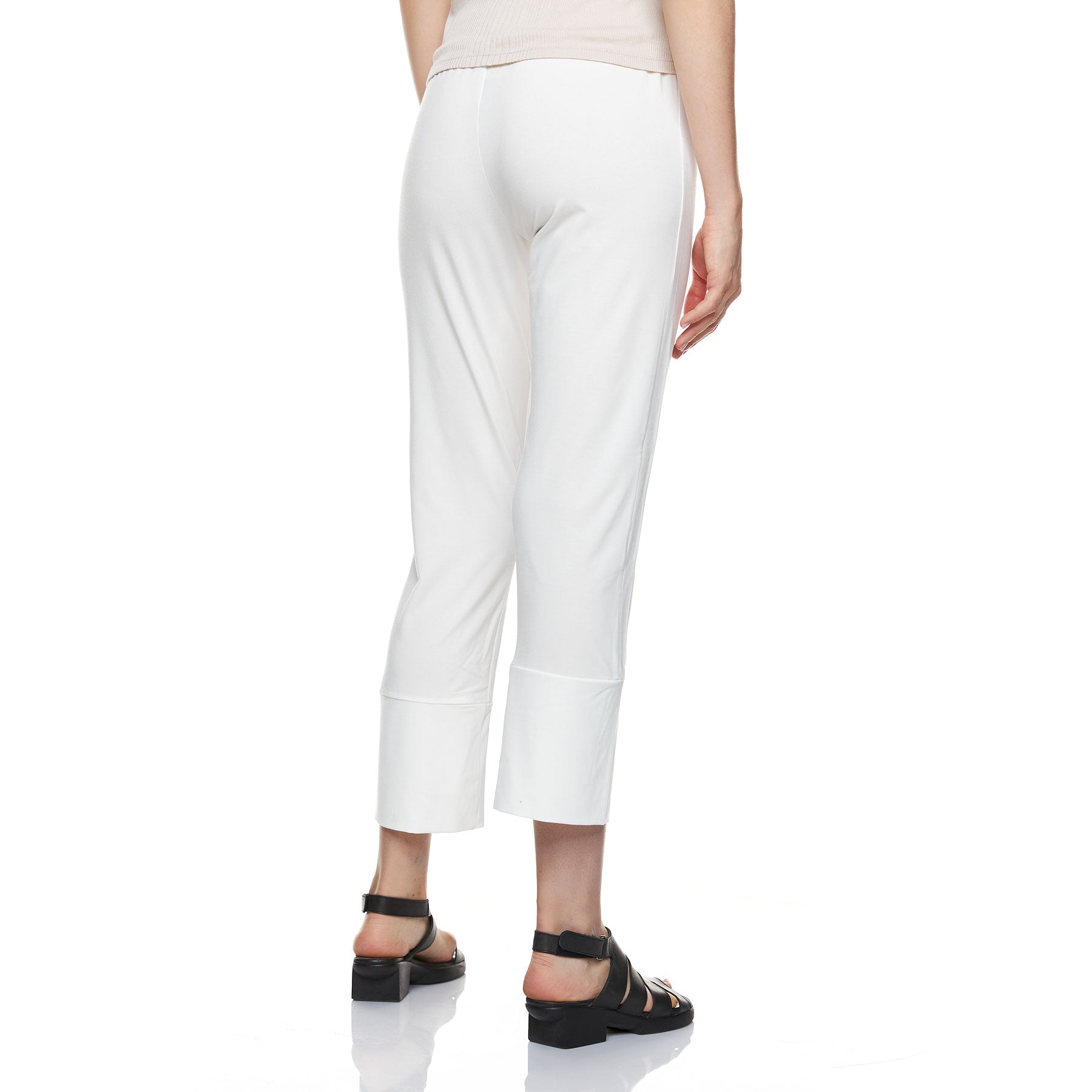 Karla Capri Pants Ecru - CHIC & SIMPLE
